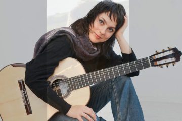 classical guitarist Asya Selyutina